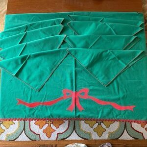 Vtg handmade homemade green Christmas tablecloth &‎ 8 napkins